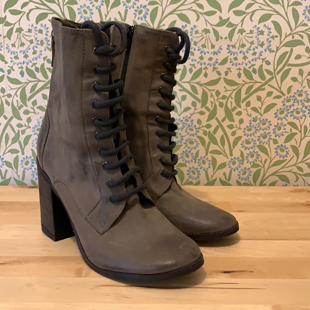 Boutique 9 Leather Boots